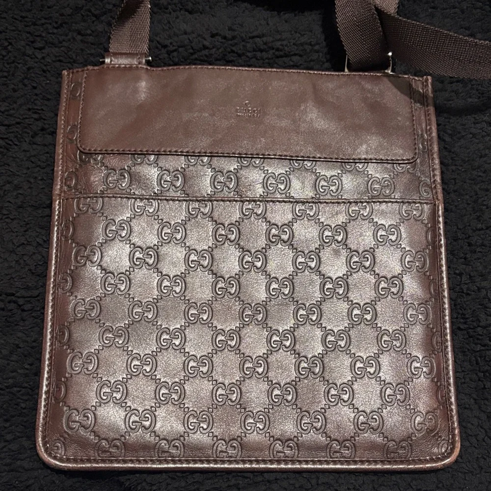 UNISEX GUCCI Guccissima Medium Flat Brown Messenger - AUTHENTICITY GUARANTEED - Picture 4 of 6